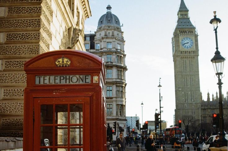 Telephone booth and Big Ben